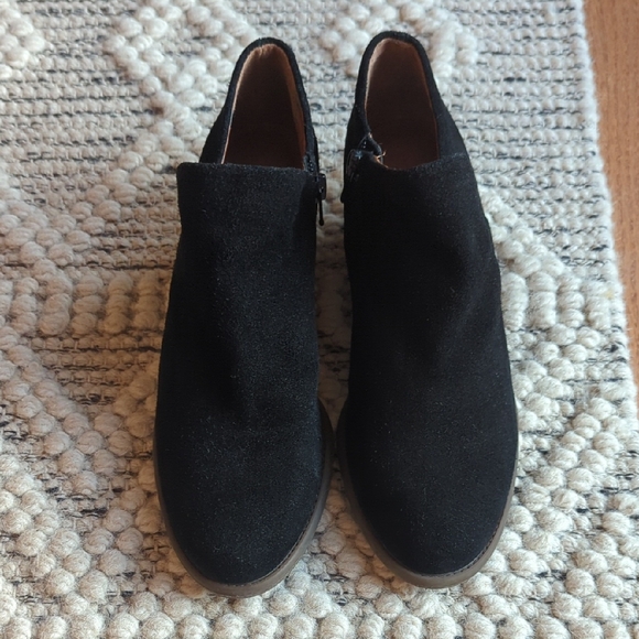 Jessica Simpson Black Ankle Booties - Picture 2 of 10